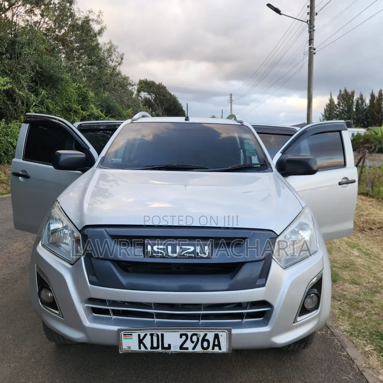 Isuzu D-MAX 2022 Silver