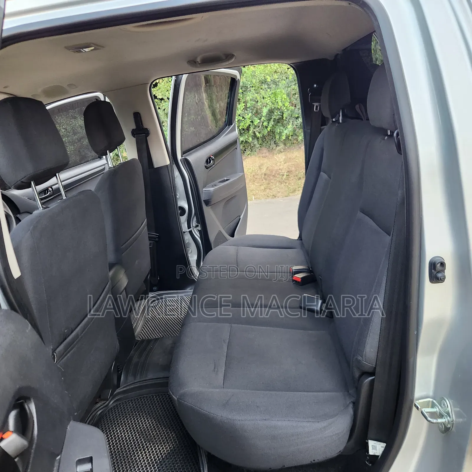 Isuzu D-MAX 2022 Silver