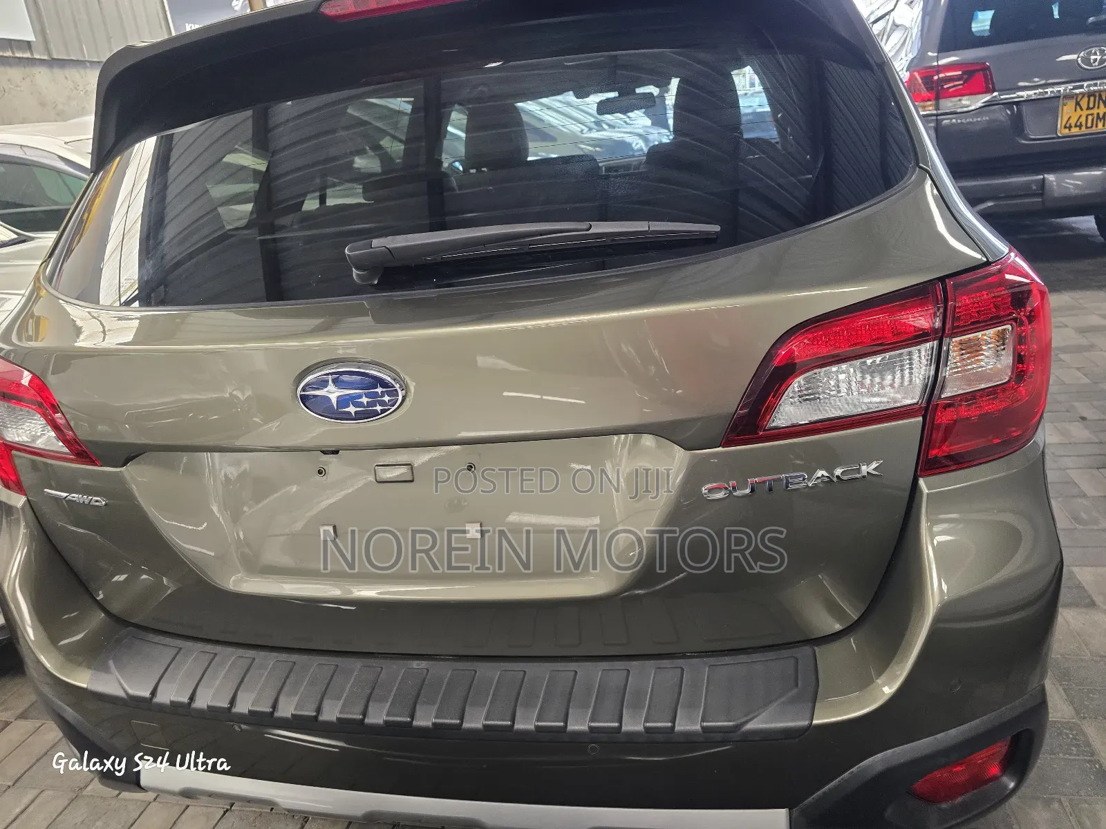 Subaru Outback 2018 Green