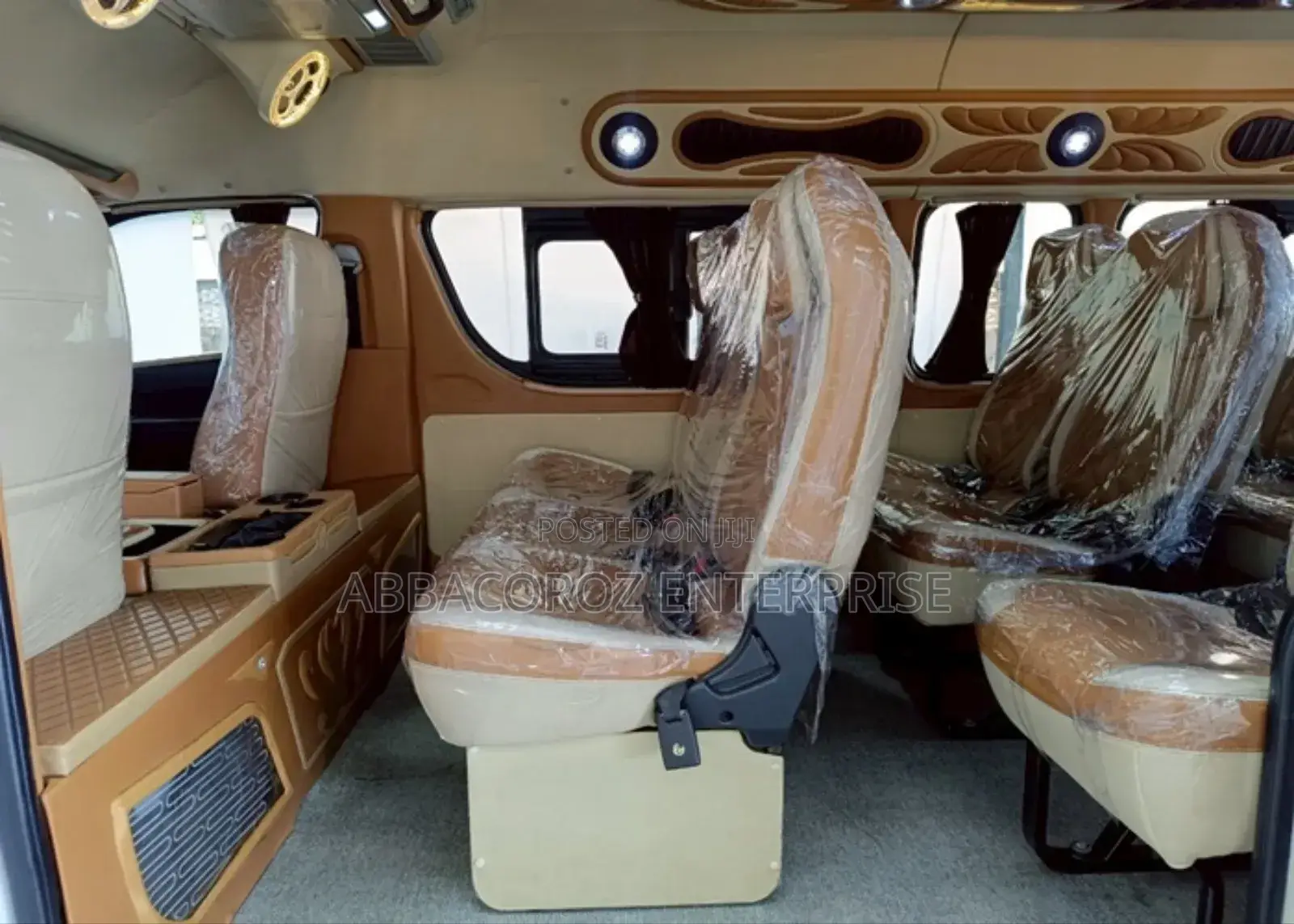 Toyota Grand HiAce 2018 White