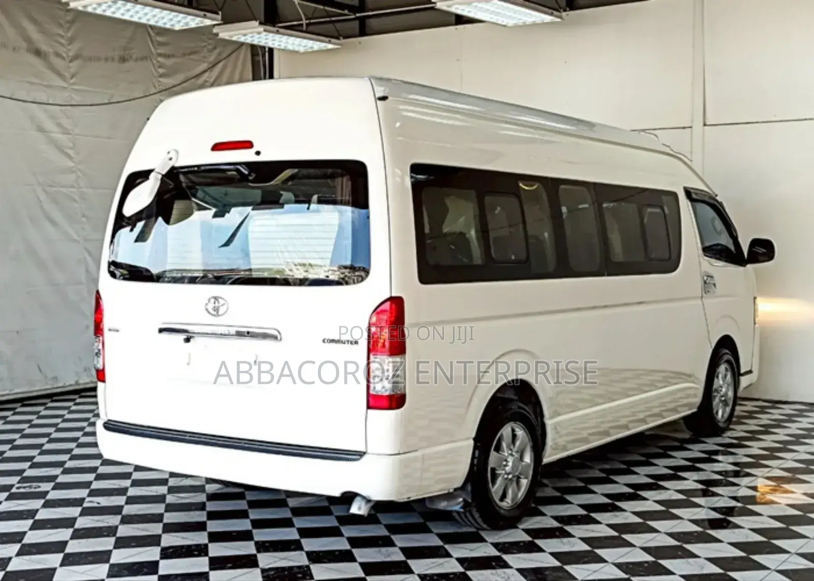 Toyota Grand HiAce 2018 White