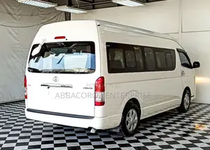 Toyota Grand HiAce 2018 White