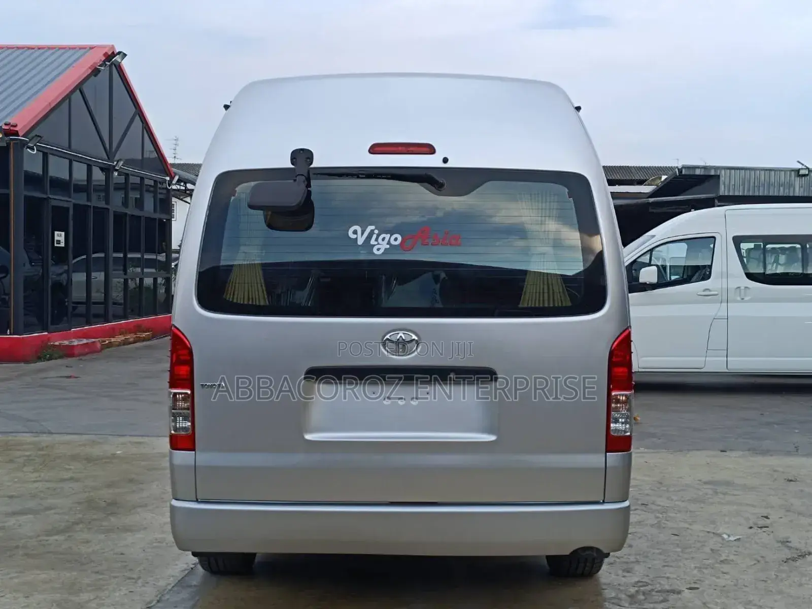 Toyota Grand HiAce 2018 Silver