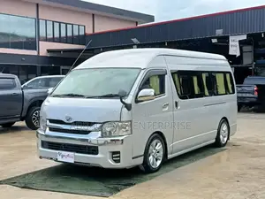 Toyota Grand HiAce 2018 Silver