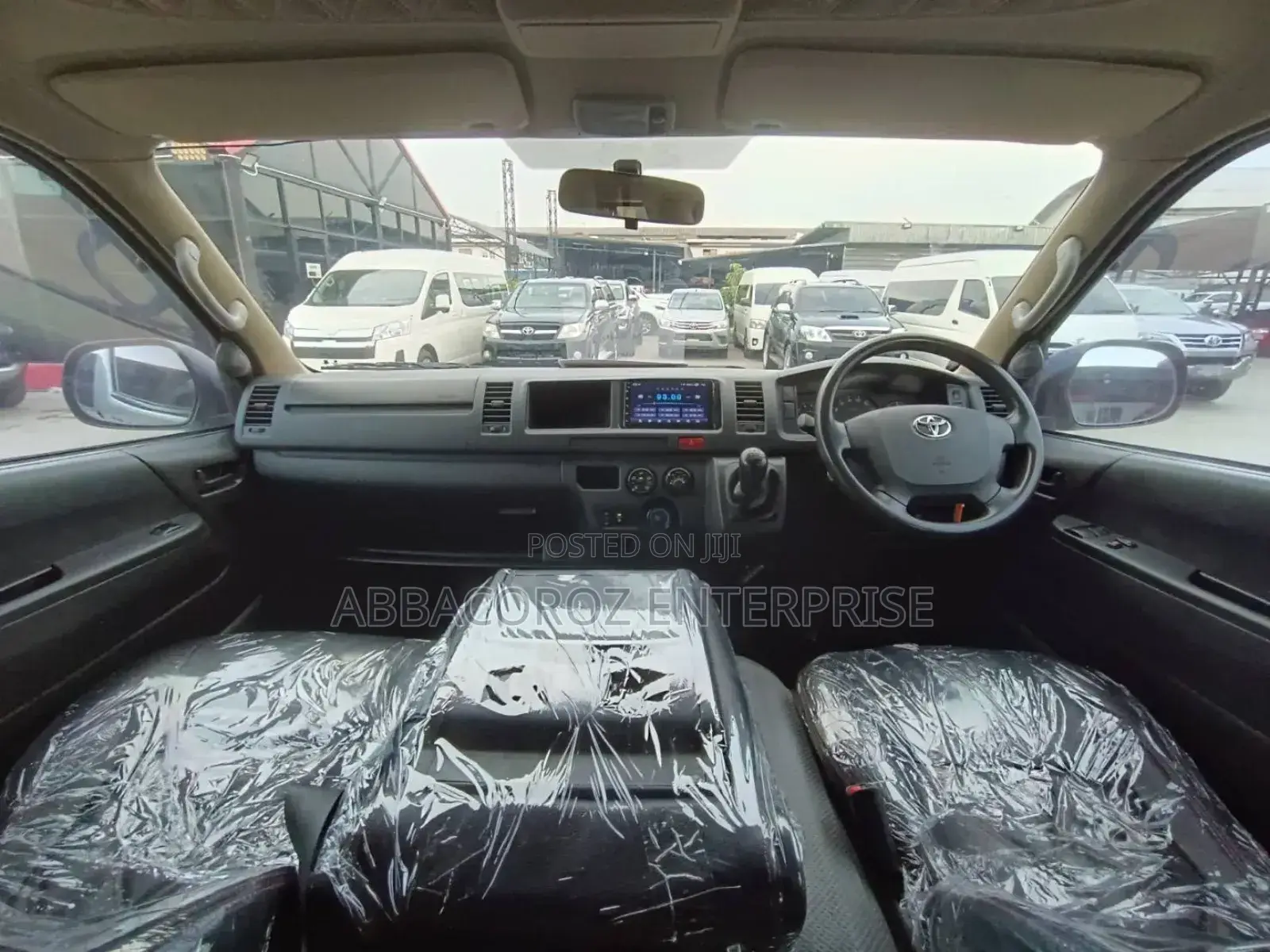 Toyota Grand HiAce 2018 Silver