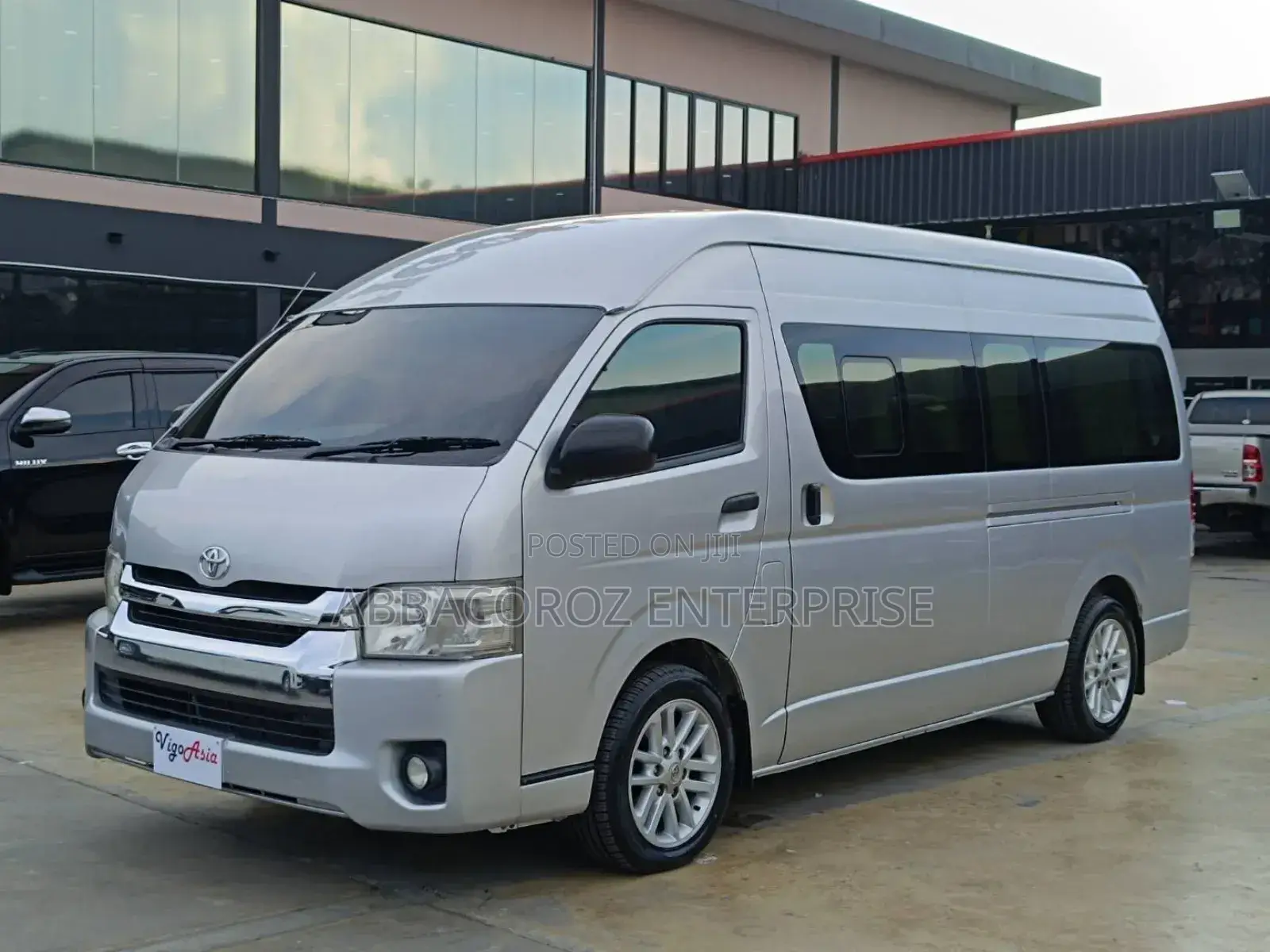 Toyota Grand HiAce 2018 Silver