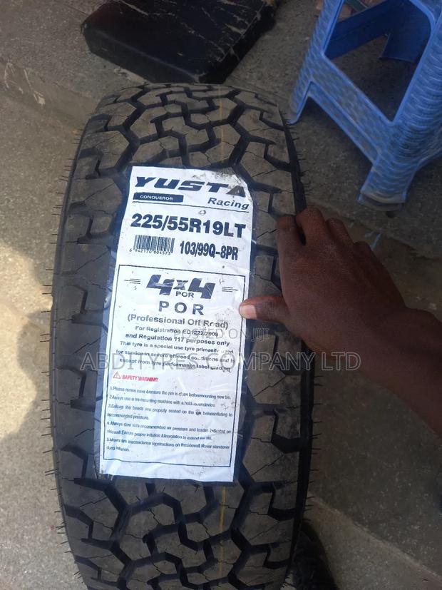 225/55r19 Yusta - main view