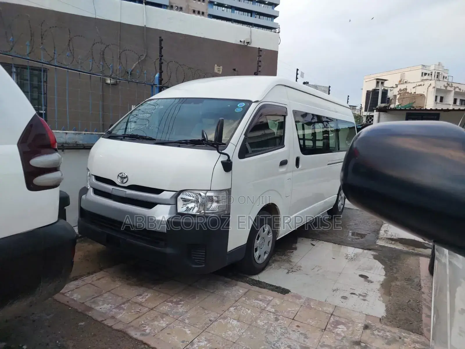 Toyota Grand HiAce 2018 White