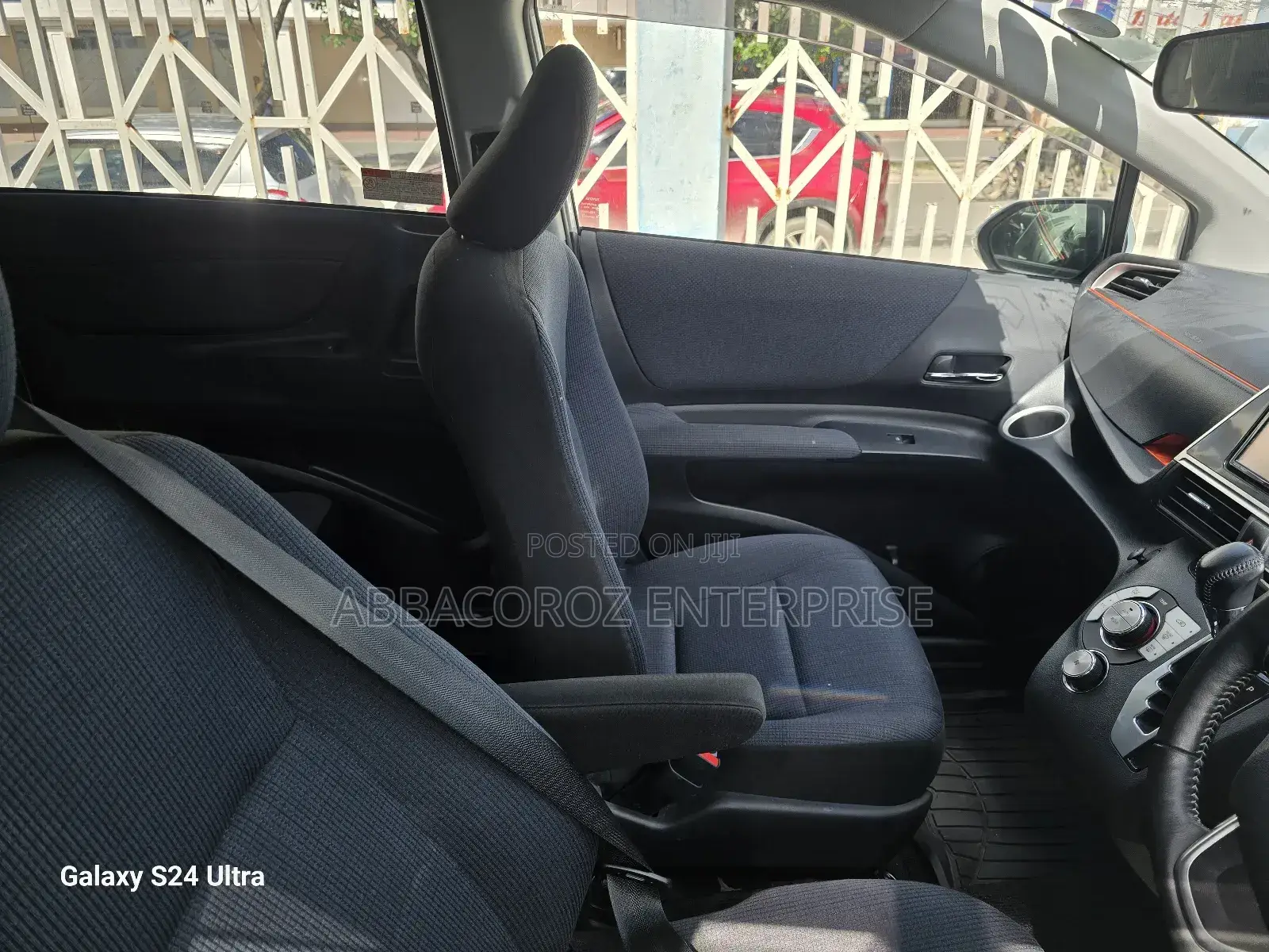 Toyota Sienta 2019 Pearl