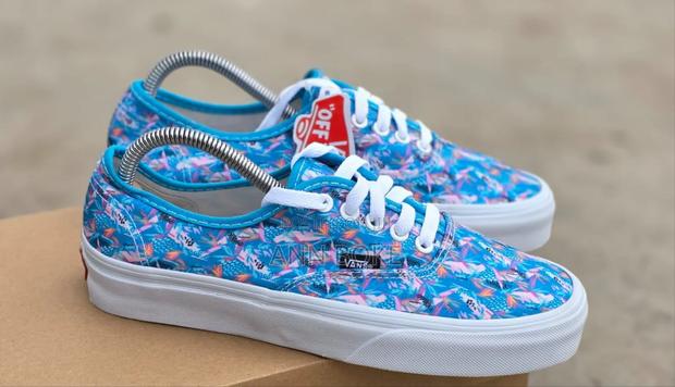 Vans Sizes 37-43 Price KSH 2000 - thumbnail 4
