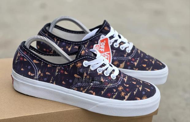 Vans Sizes 37-43 Price KSH 2000 - thumbnail 8