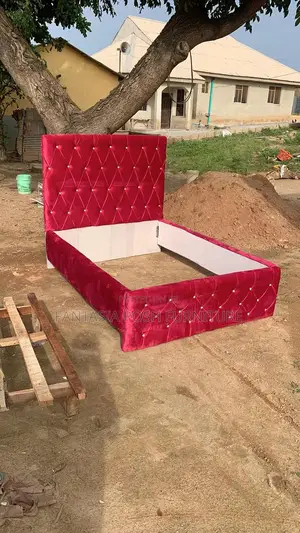 5*6 Chester Bed in Vibrant Royal Red Fabric