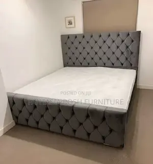5*6 Luxurious Mocket Bed in Charcoal Grey Velvet