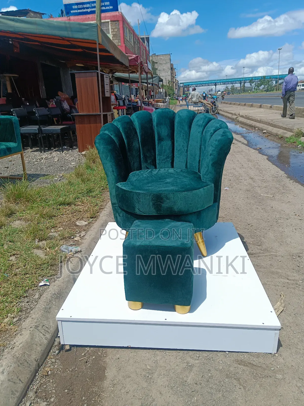 Emarld Green Pedicure Set and a Podium