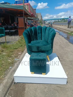 Emarld Green Pedicure Set and a Podium