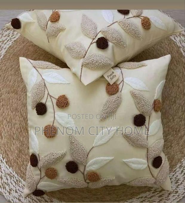 Flowered Boho Vintage Throwpillow Covers