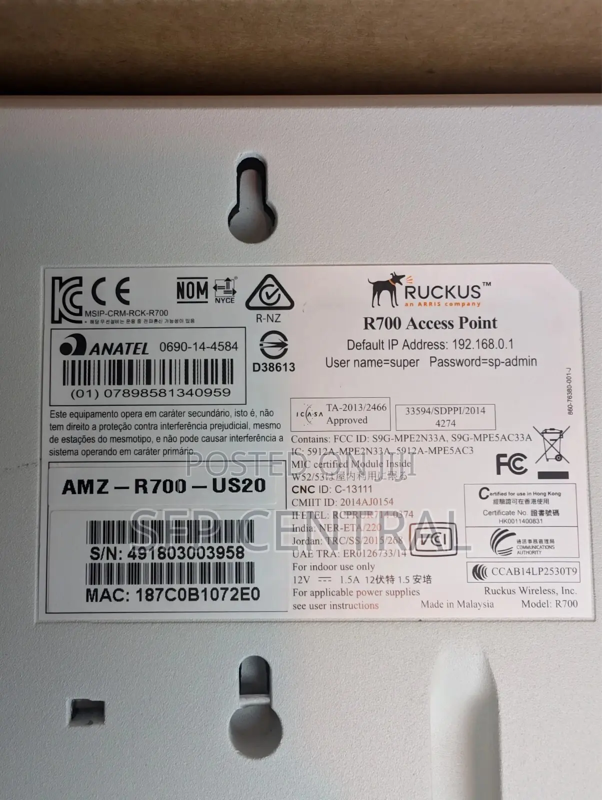 Ruckus R700 Indoor 802.11ac 3x3:3 Wi-Fi Access Point