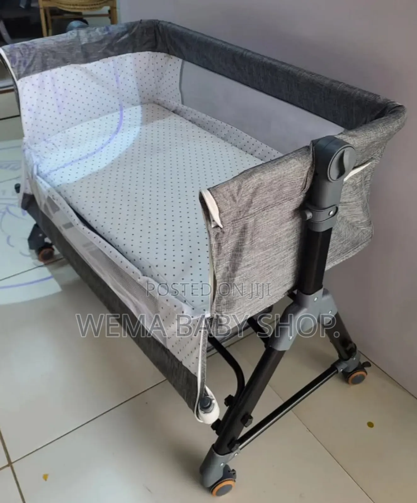 Baby Co Sleeper/Bedside Crib With Rocking System