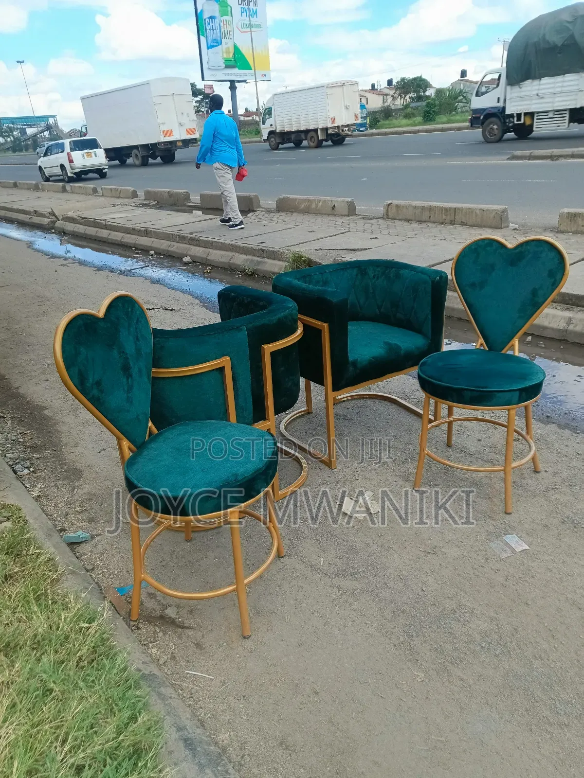 4 Manicure Seats, Emarld Green 