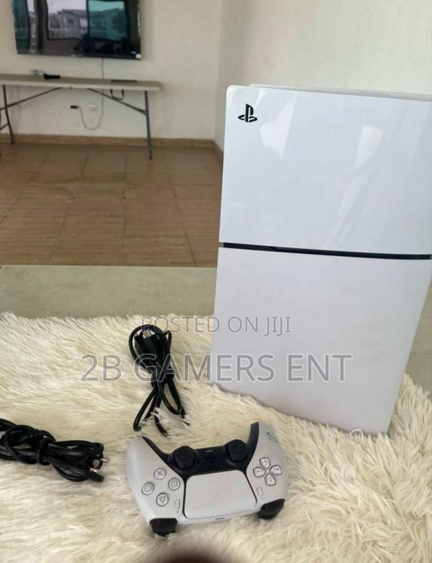 Kid Pre Owned Slim Ps5 - thumbnail 3