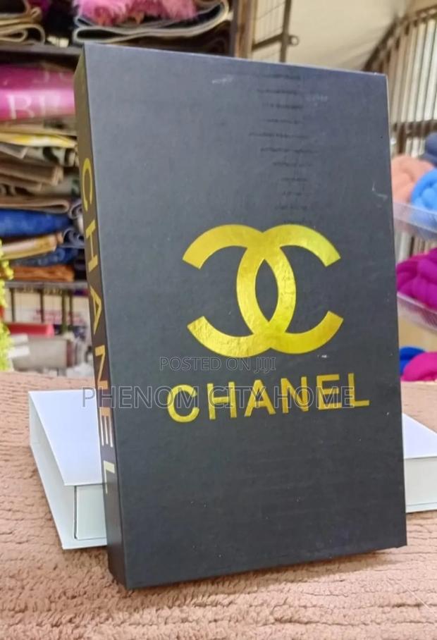 Gucci Decorative Dummy Book Available - thumbnail 2
