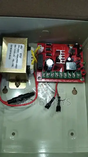 Power Supply 12v 5a With a Back Up Battery Slot.