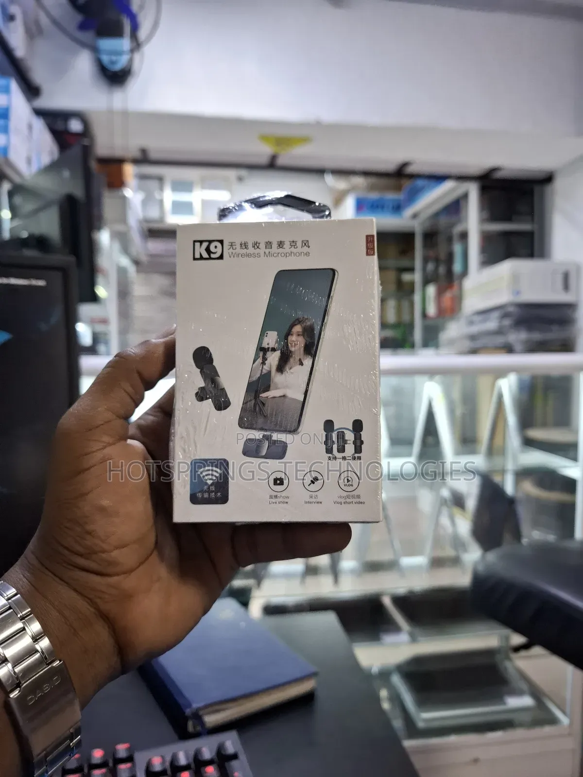  Wireless Microphone