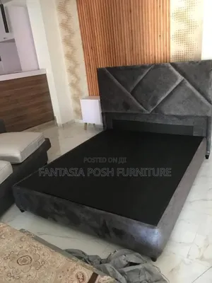 5x6 Charcoal Grey Geometric Chester Bed