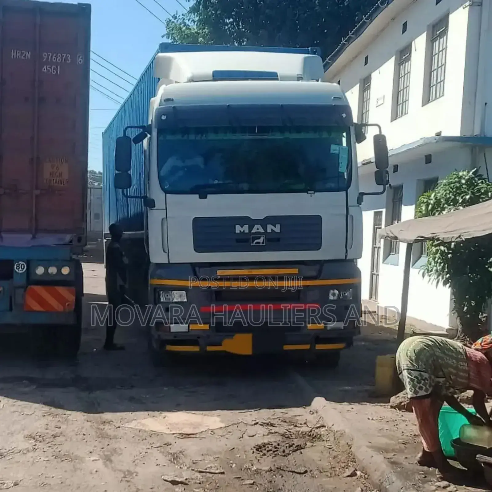 Containerized Trailer Accessible for Inter.County Transport