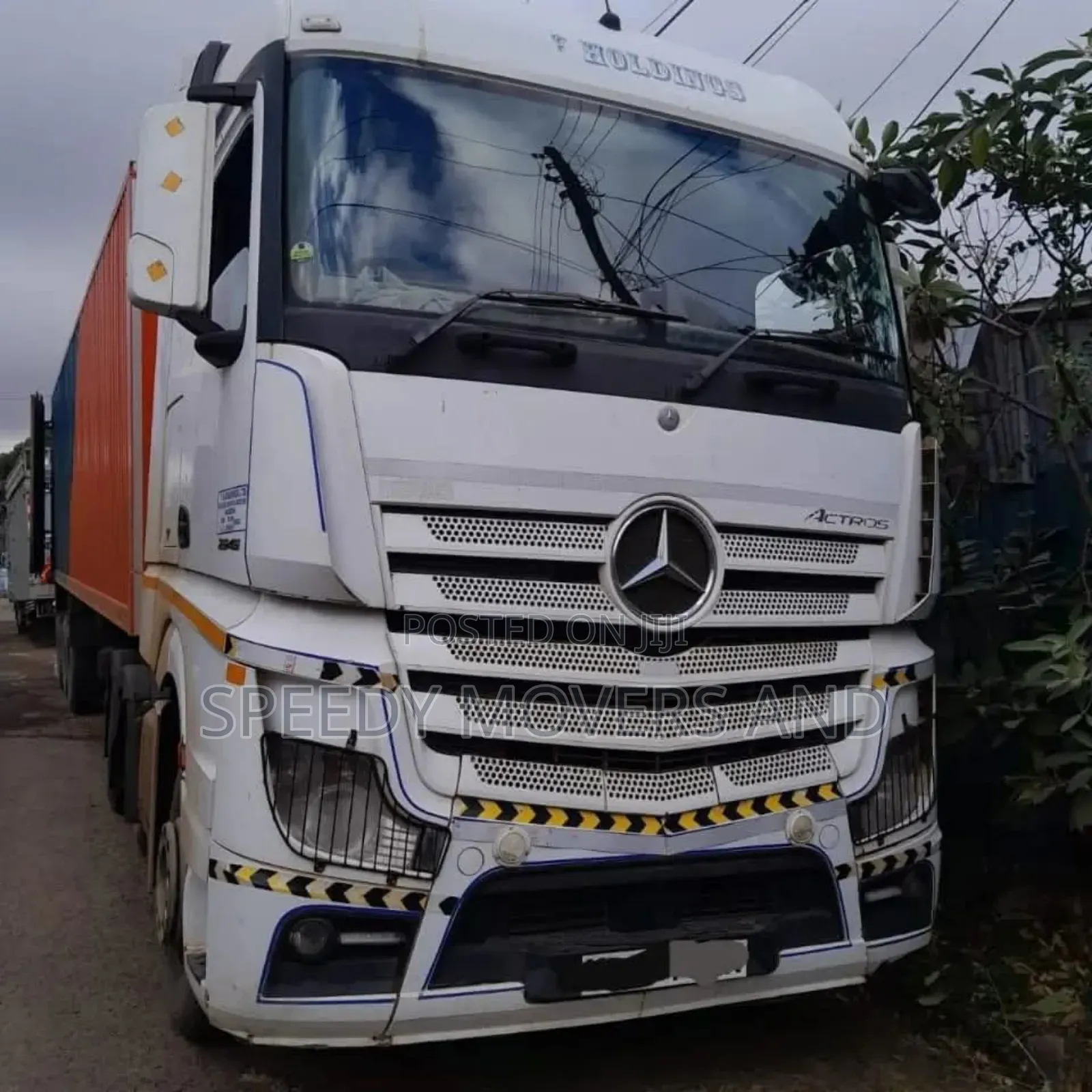 Containerized Trailer Accessible for Inter.County Transport