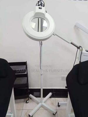 Magnifying Lamp - main view