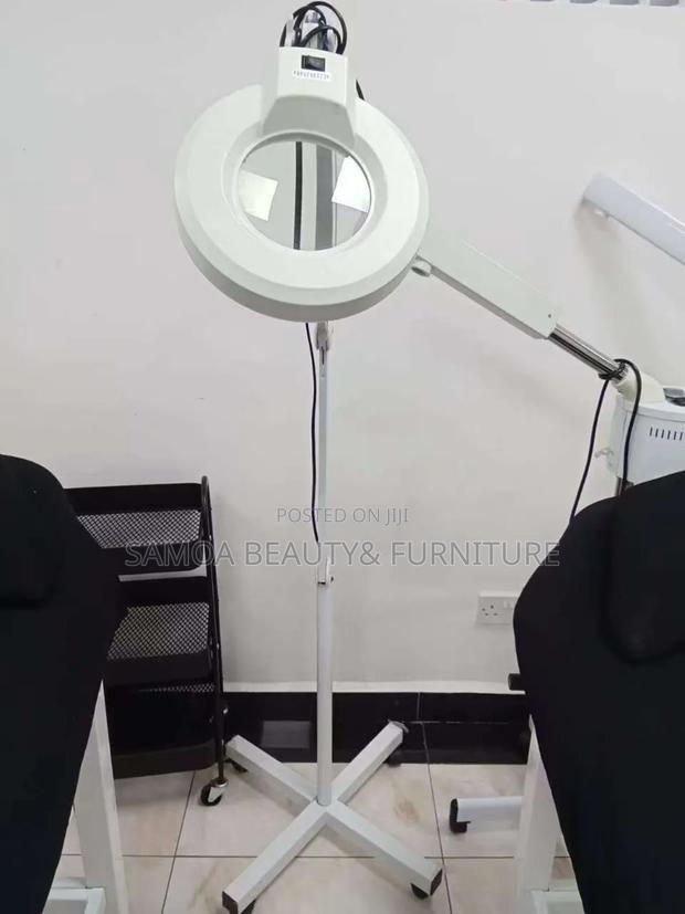 Magnifying Lamp