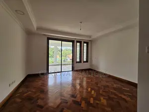 5bdrm Villa in Lavington for sale