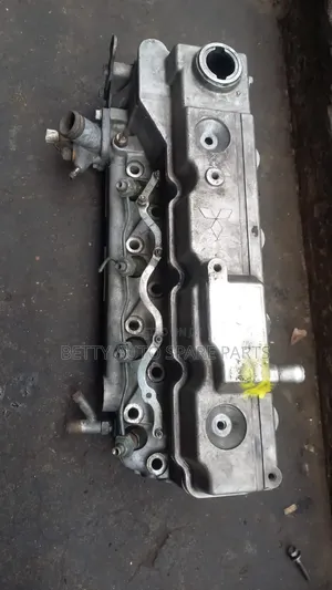 Mitsubishi 4m40 Cylinder Head Complete
