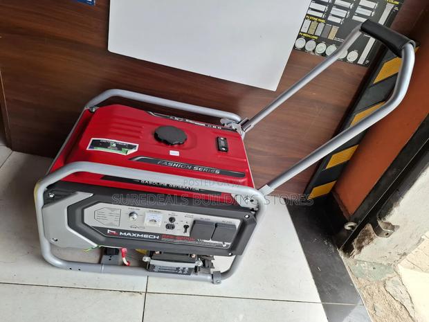 Maxmech RFS-5200e 3.8kw Gasoline Generator With Keystart - main view