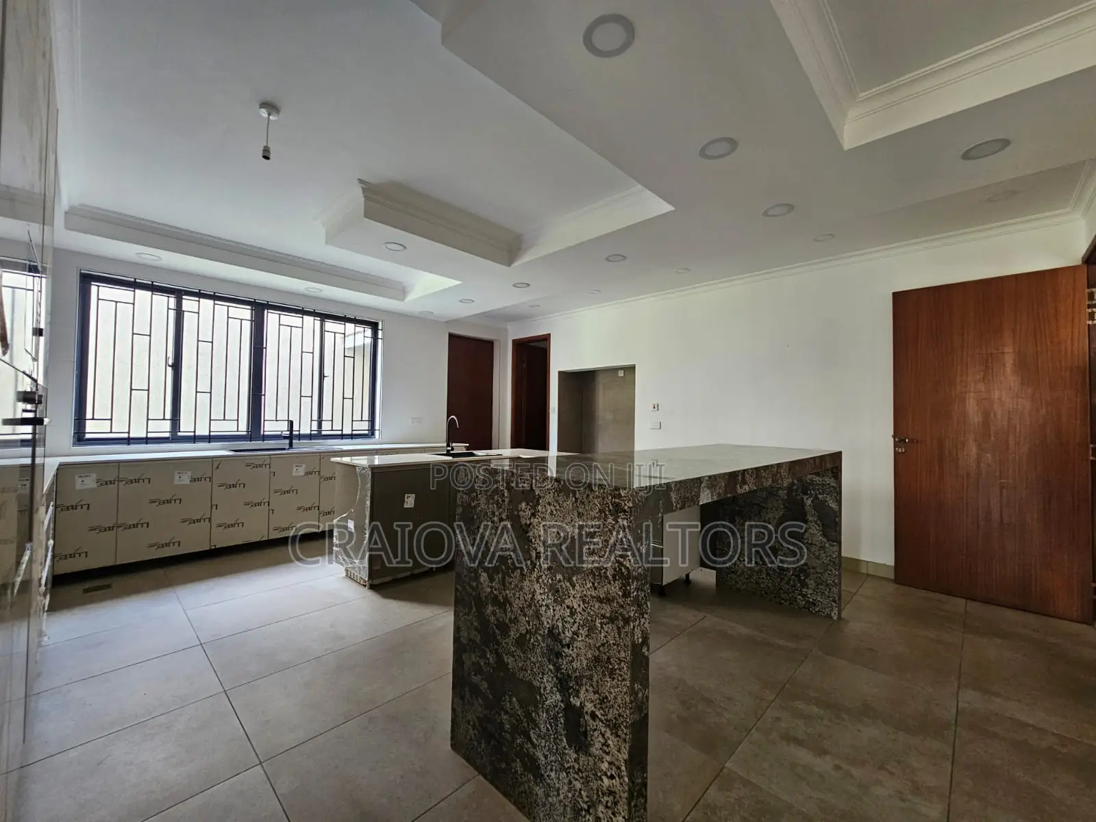 5bdrm Townhouse/Terrace in Lavington for sale