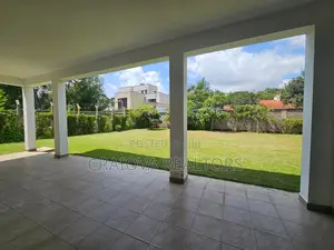 5bdrm Townhouse/Terrace in Lavington for sale