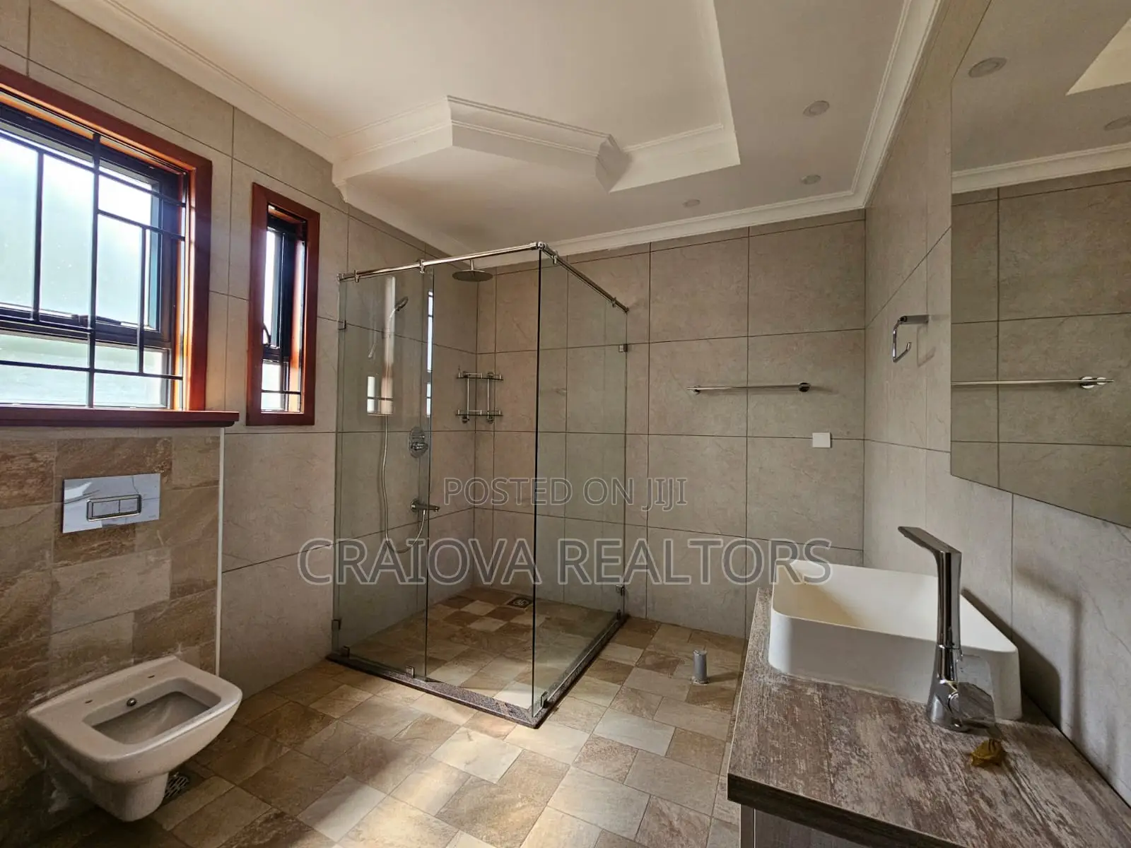 5bdrm Townhouse/Terrace in Lavington for sale