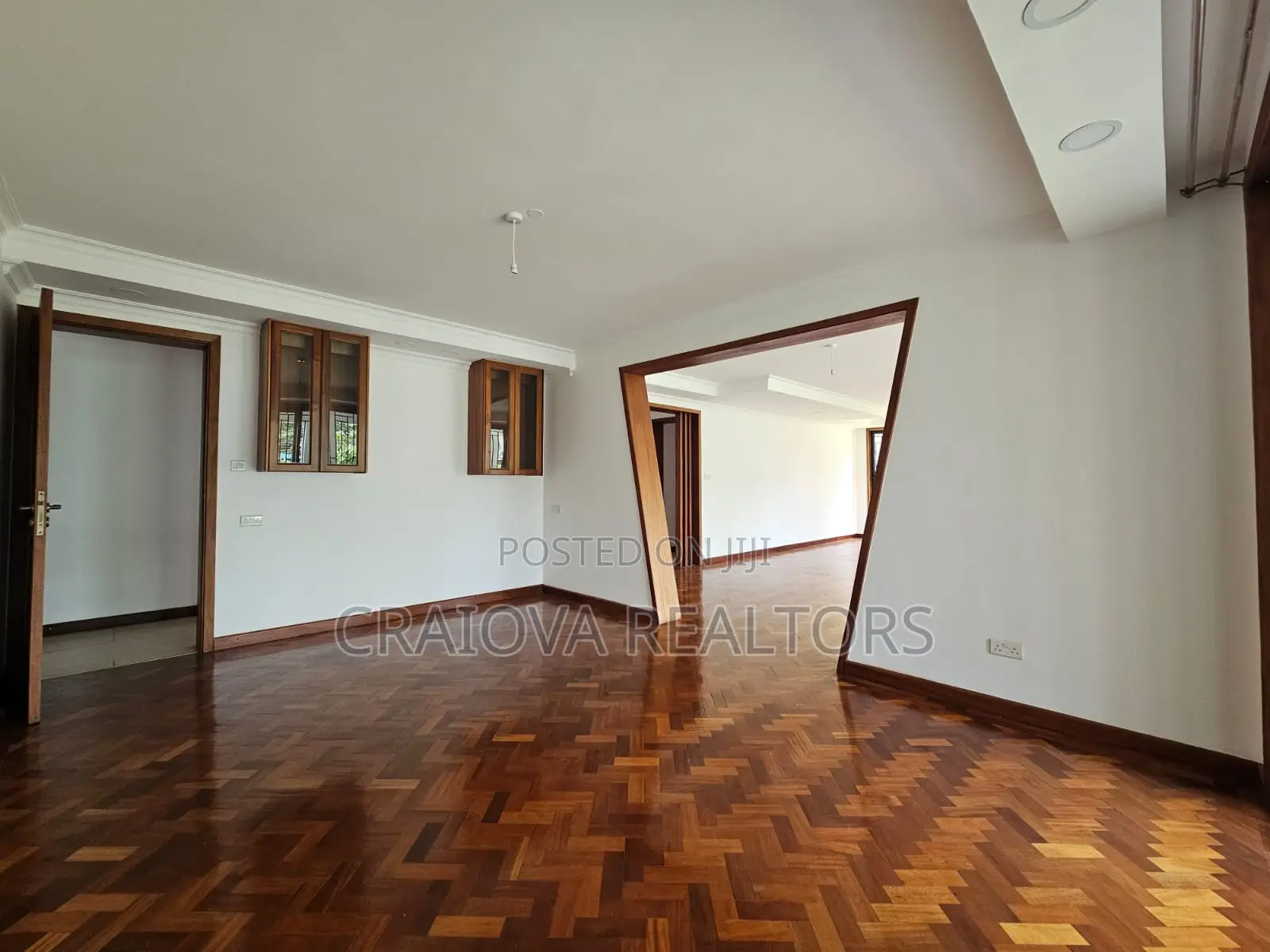 5bdrm Townhouse/Terrace in Lavington for sale