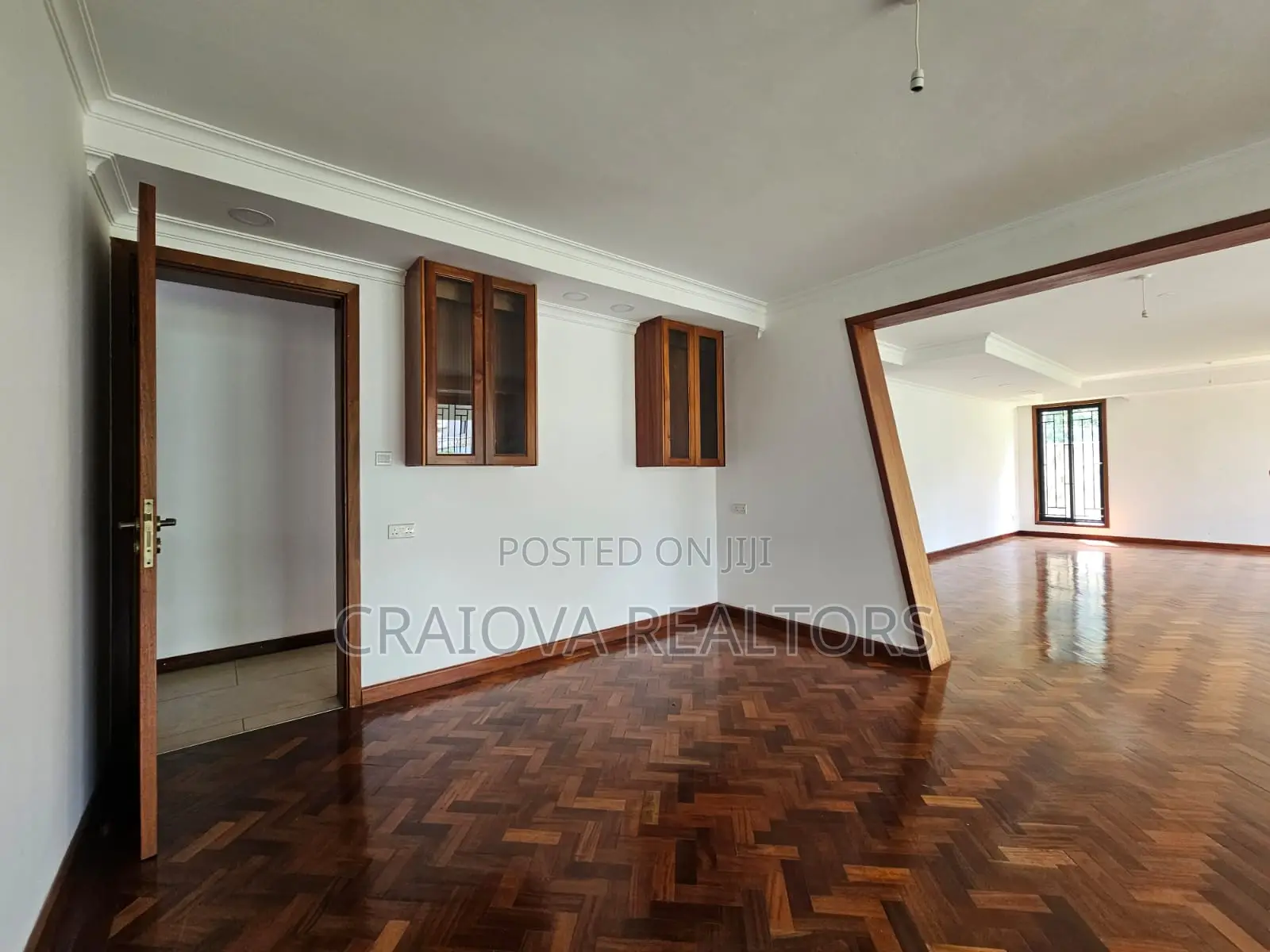 5bdrm Townhouse/Terrace in Lavington for sale