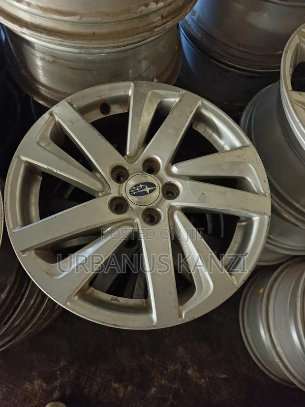 Size 17 Inch Subaru Alloy Rims - main view