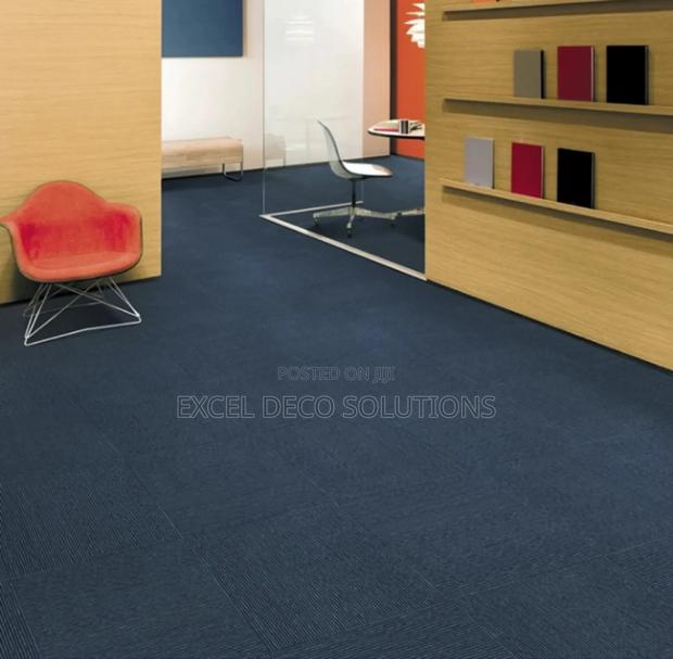 Best Wall-to-Wall Carpet Colors for Small Spaces - main view