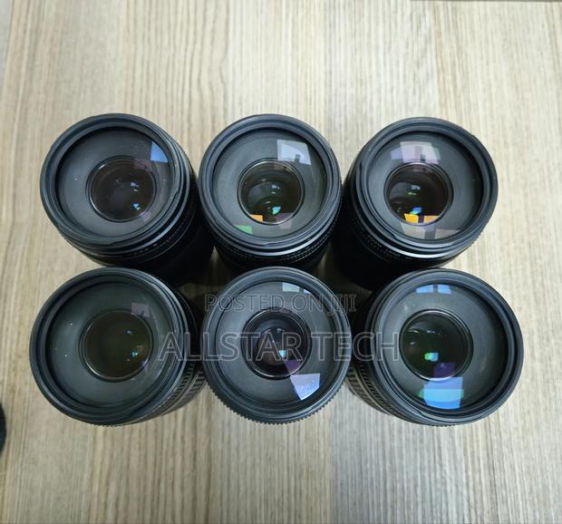 Canon Ef 75-300mm Zoom. Lens - thumbnail 2