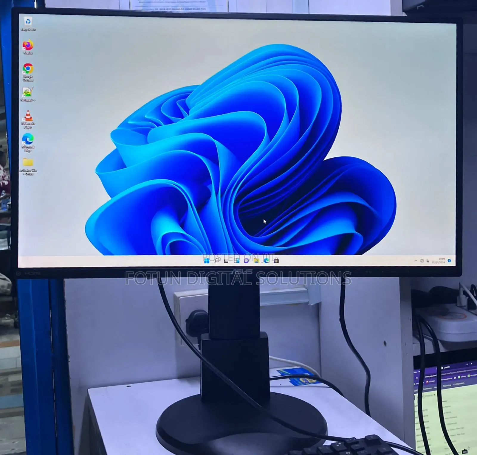 *Asus Vn279q 27" Full Hd Monitor*
*
