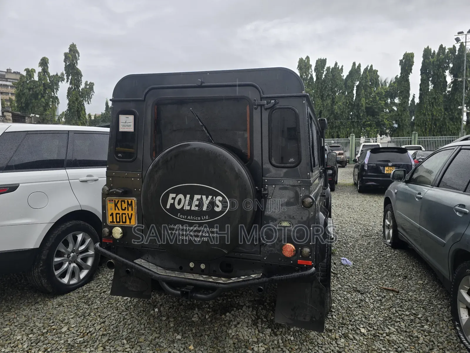 Land Rover Defender 2011 Gray