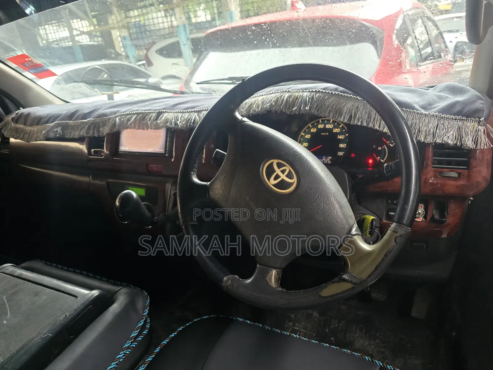 Toyota HiAce 2014 Black