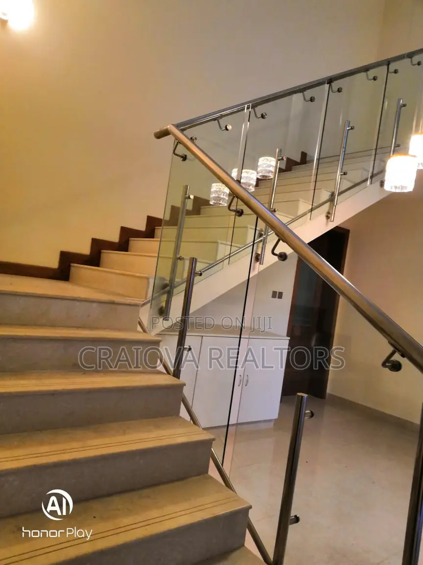 5bdrm Townhouse/Terrace in Lavington for sale