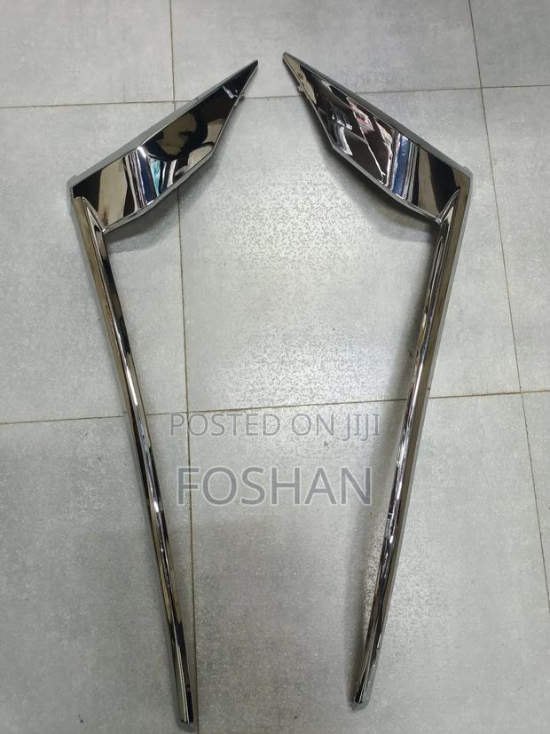 Prado 150 Headlight Chrome