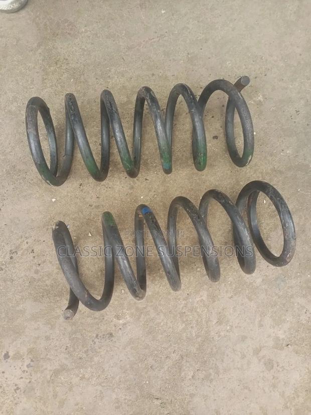 Toyota Isis Coilspring - thumbnail 2