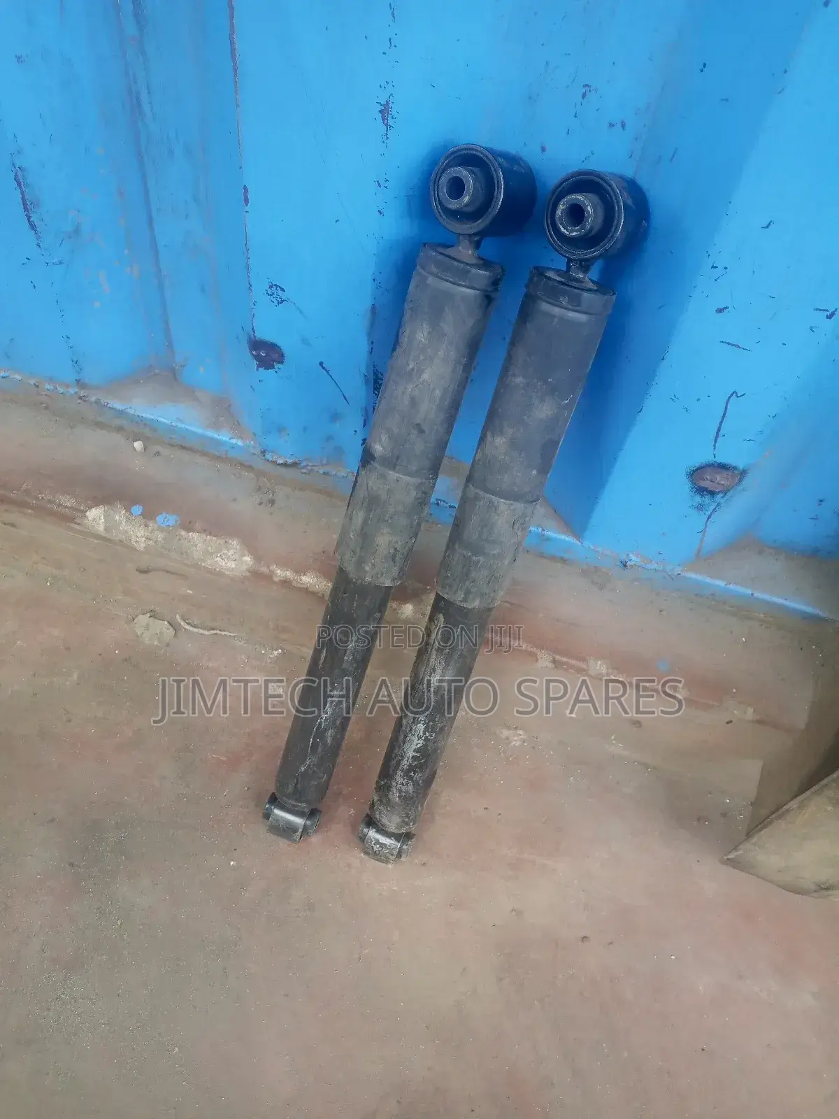 Mitsubishi L200 Rear Shock Absorber